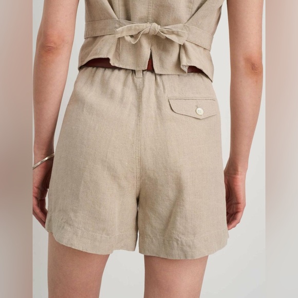 ALEX MILL Pleated Pull on Shorts in Flax Linen - Natural Khaki - Picture 5 of 6